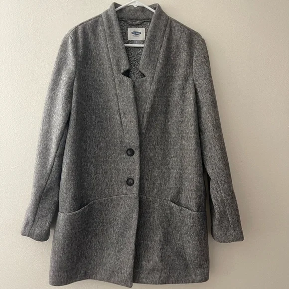 Old navy Cozy Coat - Picture 1 of 3